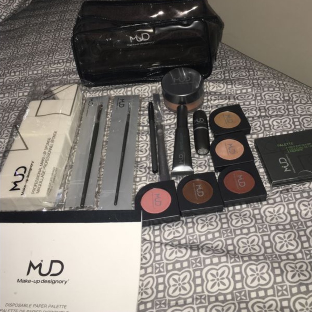 Mud Makeup professional